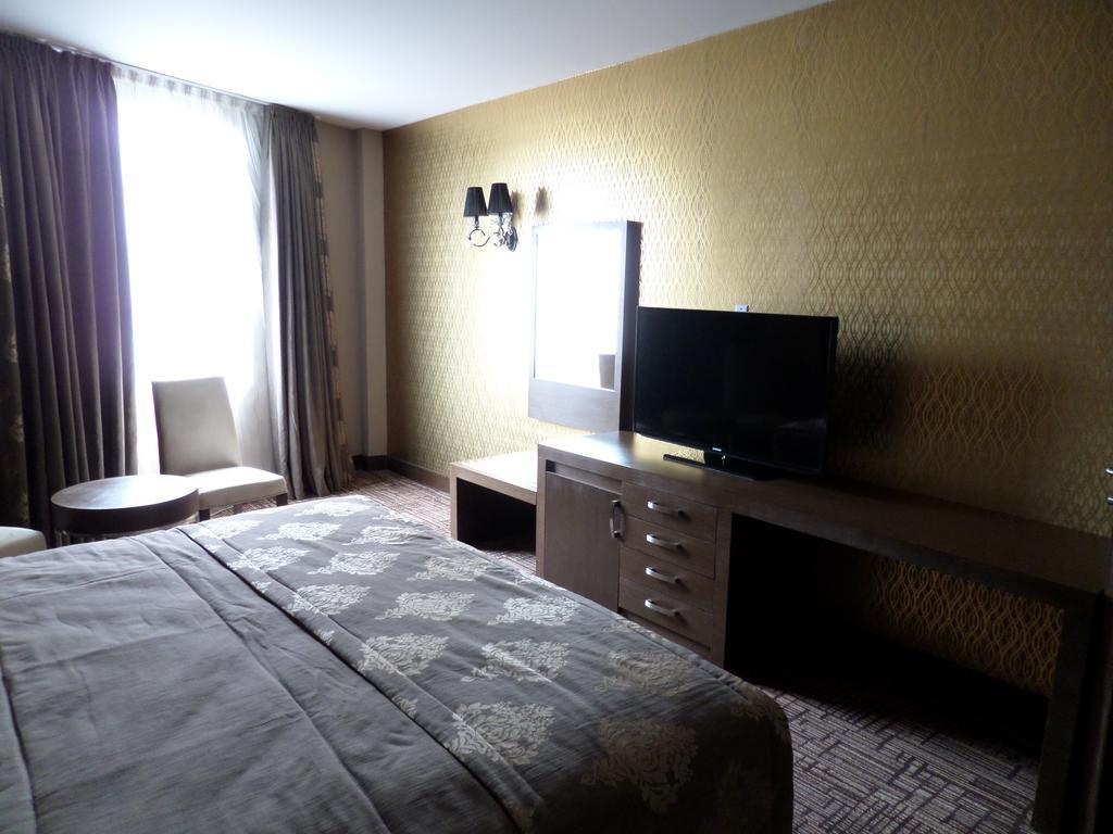Mirage Hotel & Casino Paramaribo Room photo